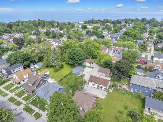 1723 N 3rd STREET, Sheboygan, WI 53081
