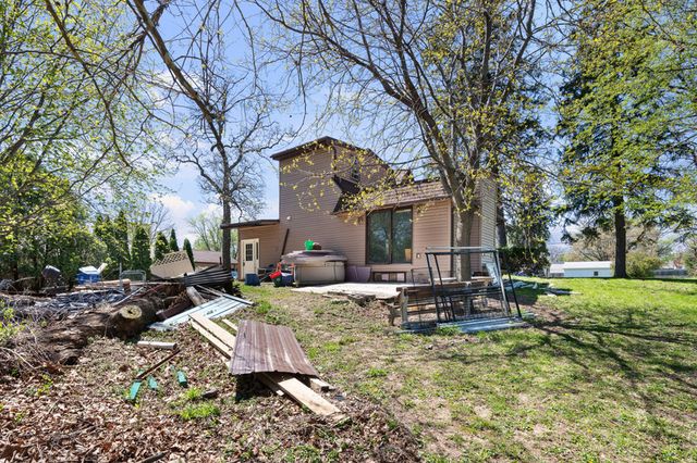 2416 7th Street, Moline, IL 61265