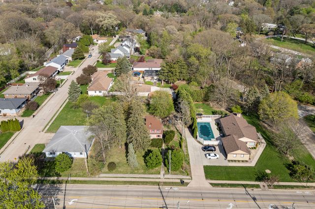 2416 7th Street, Moline, IL 61265