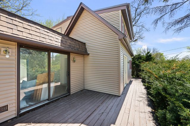 2416 7th Street, Moline, IL 61265