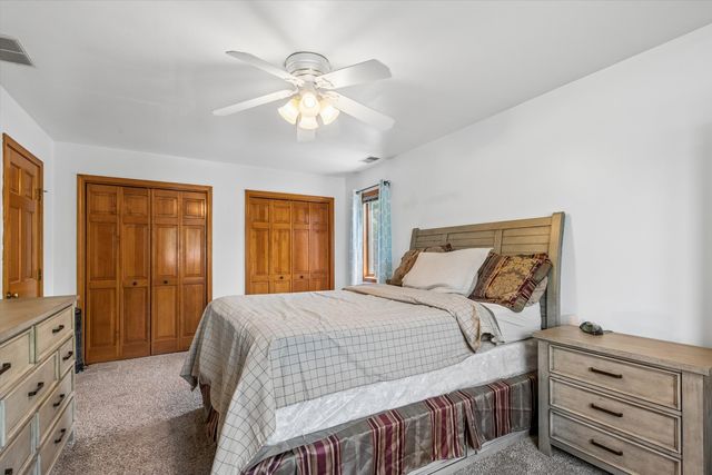 2142 N Summit Street, Wheaton, IL 60187