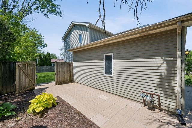 2142 N Summit Street, Wheaton, IL 60187