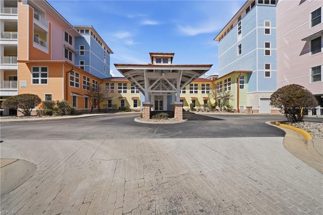 3700 Sandpiper Rd Apt 411, Virginia Beach, VA 23456