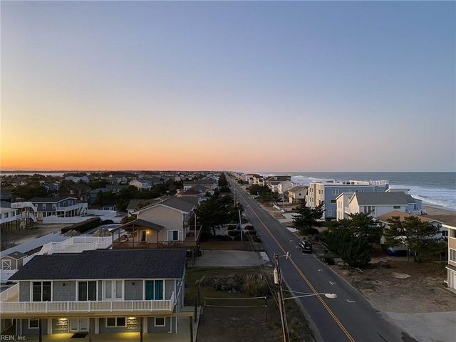 3700 Sandpiper Rd Apt 411, Virginia Beach, VA 23456