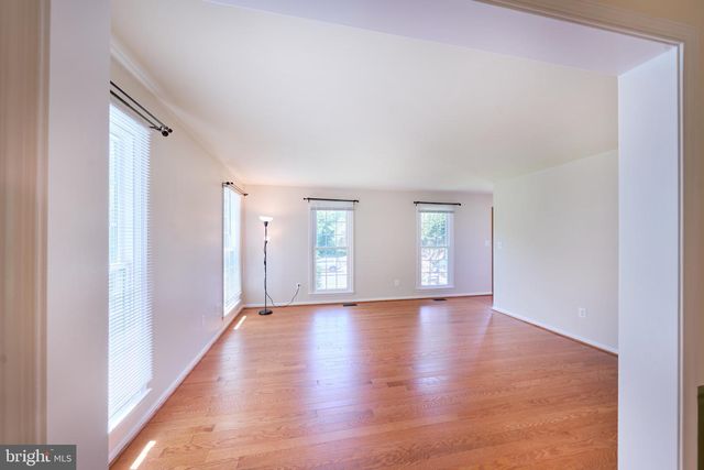 8508 SILVERDALE RD, Lorton, VA 22079