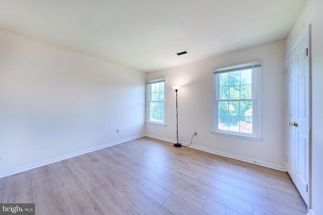 8508 SILVERDALE RD, Lorton, VA 22079