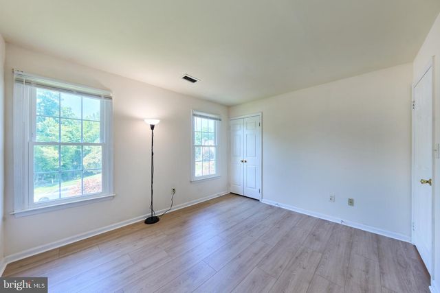 8508 SILVERDALE RD, Lorton, VA 22079