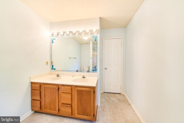 8508 SILVERDALE RD, Lorton, VA 22079