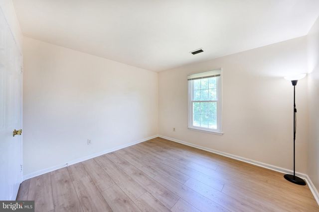 8508 SILVERDALE RD, Lorton, VA 22079