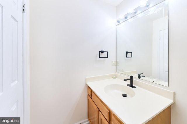 8508 SILVERDALE RD, Lorton, VA 22079