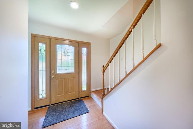 8508 SILVERDALE RD, Lorton, VA 22079