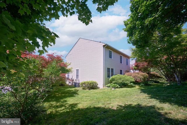 8508 SILVERDALE RD, Lorton, VA 22079