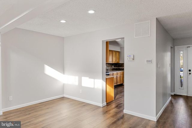 224 CHANTICLEER, Cherry Hill, NJ 08003