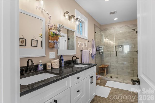 2280 Pinnacle Parkway, Union Mills, NC 28167