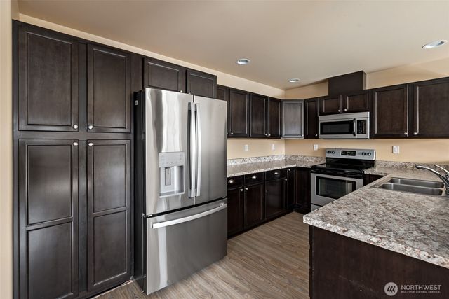 60 NE Melrose Drive, Oak Harbor, WA 98277