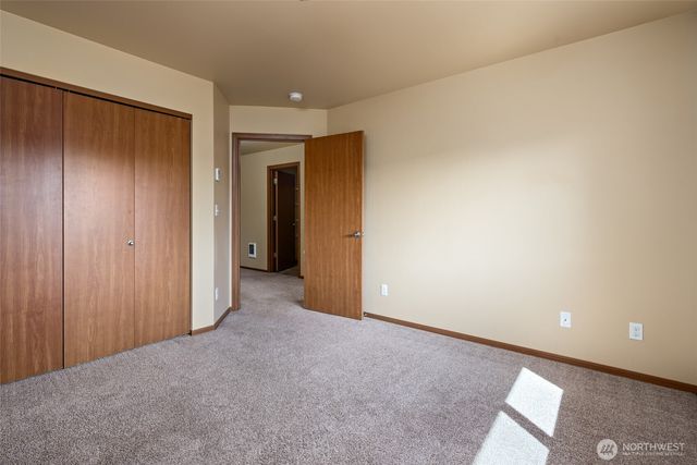 60 NE Melrose Drive, Oak Harbor, WA 98277