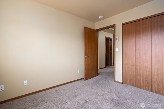 60 NE Melrose Drive, Oak Harbor, WA 98277