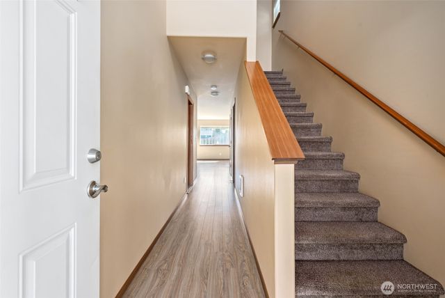 60 NE Melrose Drive, Oak Harbor, WA 98277