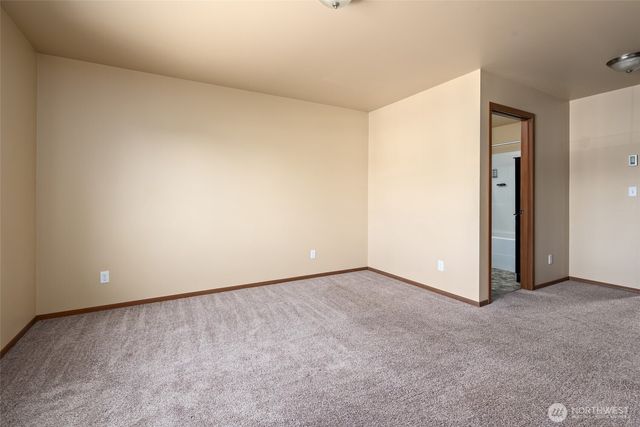 60 NE Melrose Drive, Oak Harbor, WA 98277