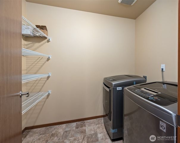 60 NE Melrose Drive, Oak Harbor, WA 98277