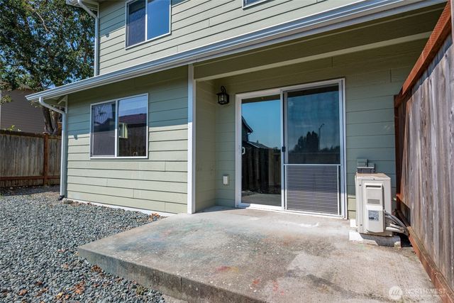 60 NE Melrose Drive, Oak Harbor, WA 98277