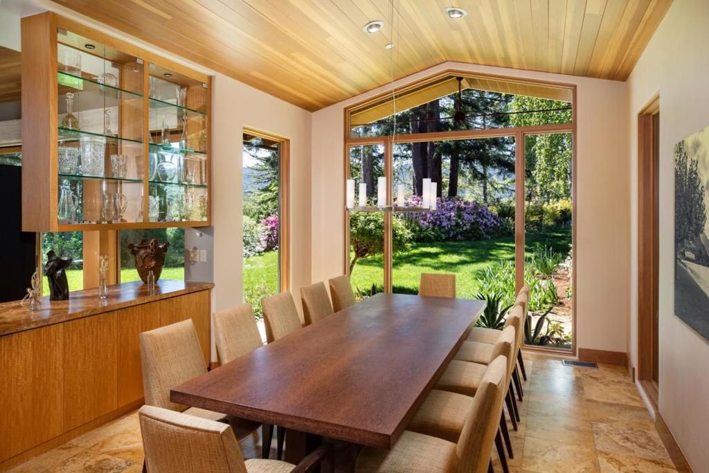 Image 12 of property listing at 56 Hillbrook Drive, Portola Valley, CA 94028