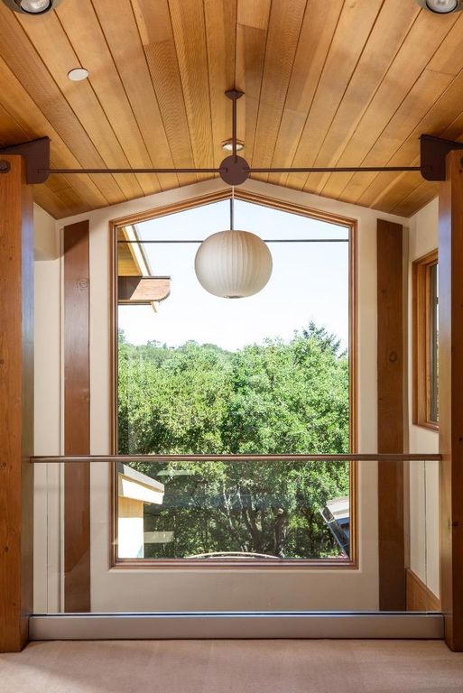 Image 19 of property listing at 56 Hillbrook Drive, Portola Valley, CA 94028