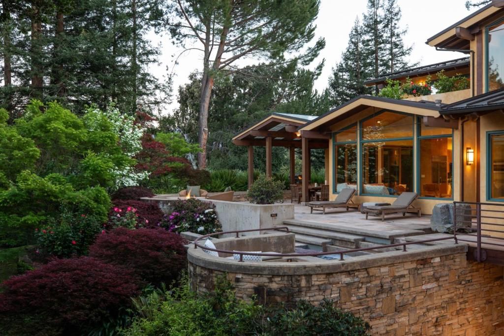 Image 33 of property listing at 56 Hillbrook Drive, Portola Valley, CA 94028