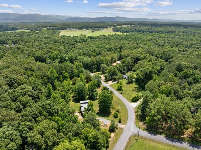 231 Sequoyah Drive, Chatsworth, GA 30705