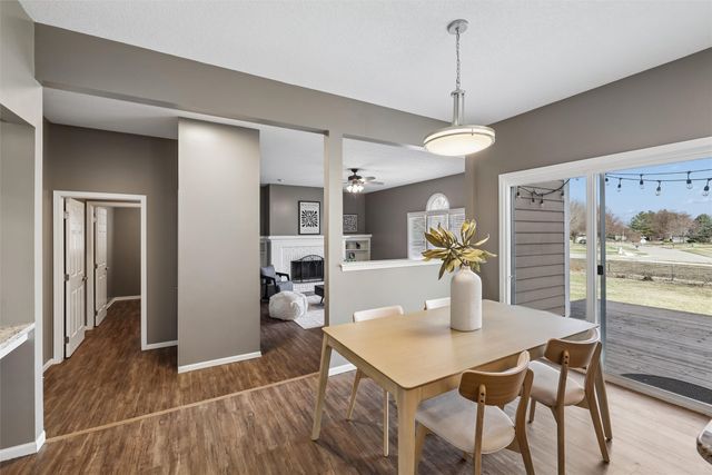 6159 Nottingham Drive, Johnston, IA 50131