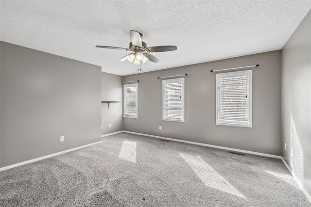 6159 Nottingham Drive, Johnston, IA 50131