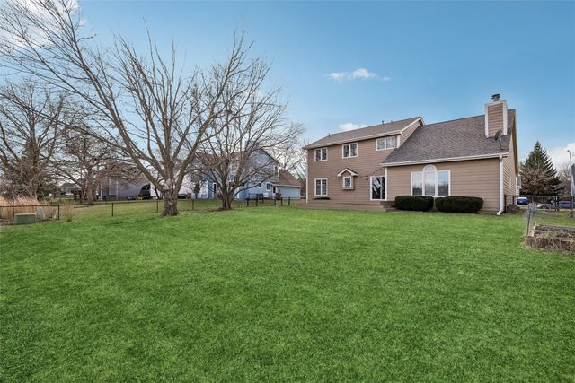 6159 Nottingham Drive, Johnston, IA 50131