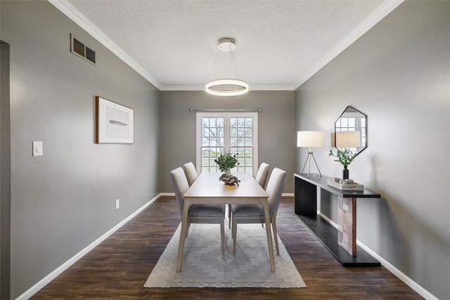 6159 Nottingham Drive, Johnston, IA 50131