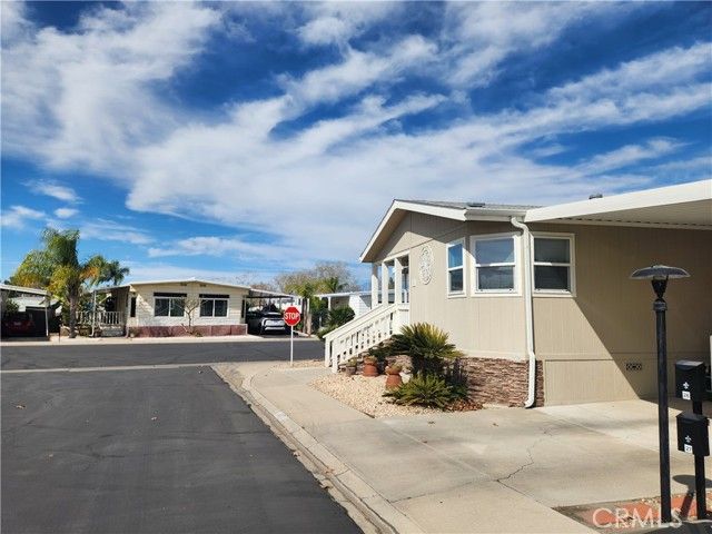 1251 E Lugonia 27, Redlands, CA 92374