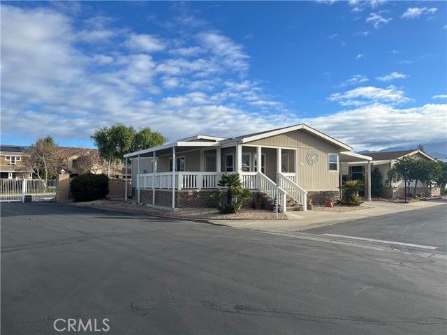 1251 E Lugonia 27, Redlands, CA 92374