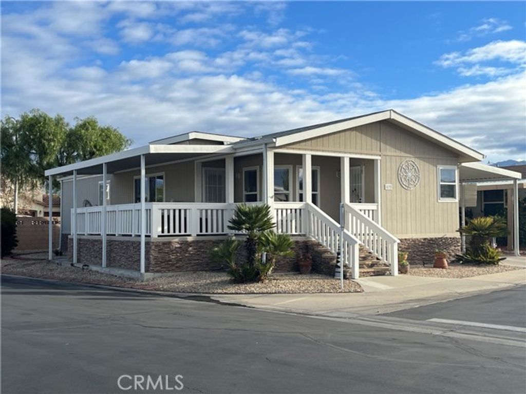 1251 E Lugonia 27, Redlands, CA 92374