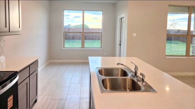 109 TRINITY Street, Grandview, TX 76050