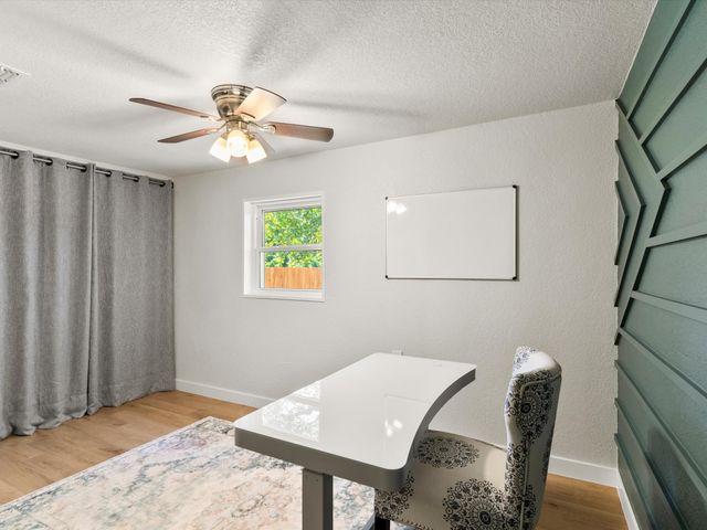 901 S Lane Street, Decatur, TX 76234