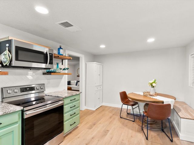 901 S Lane Street, Decatur, TX 76234