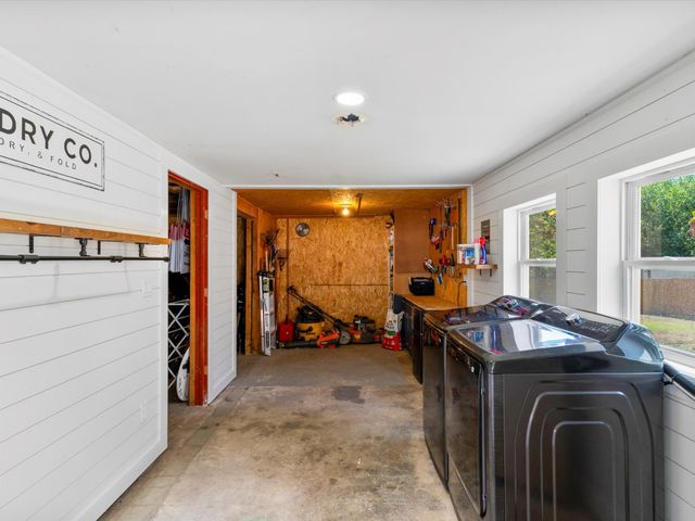 901 S Lane Street, Decatur, TX 76234