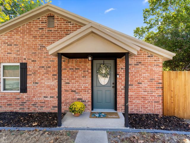 901 S Lane Street, Decatur, TX 76234