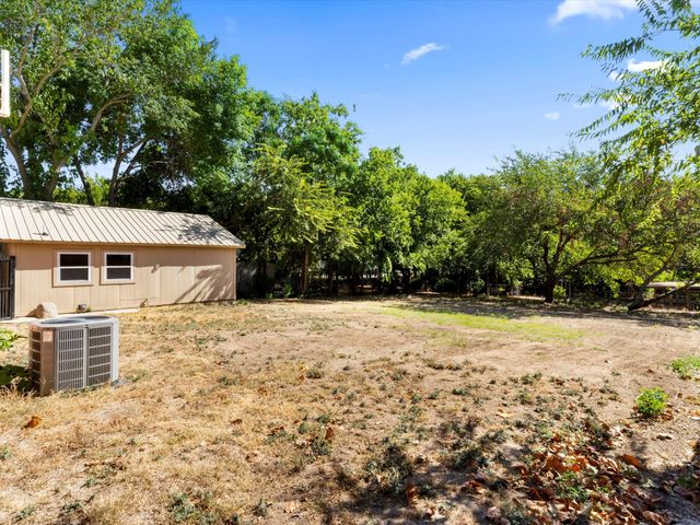 901 S Lane Street, Decatur, TX 76234