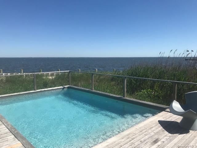 209 Bayview Walk, Cherry Grove, NY 11782
