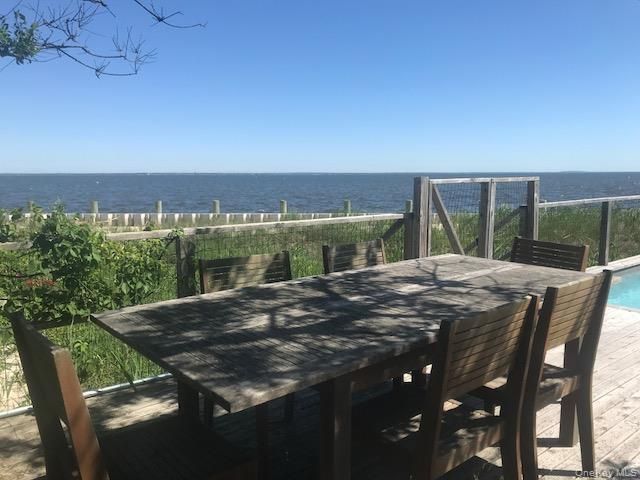 209 Bayview Walk, Cherry Grove, NY 11782