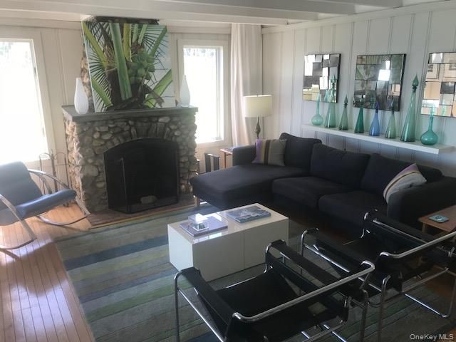 209 Bayview Walk, Cherry Grove, NY 11782