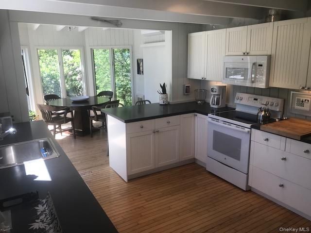 209 Bayview Walk, Cherry Grove, NY 11782