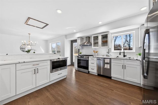 14 Fairwinds Court, St Louis, MO 63132