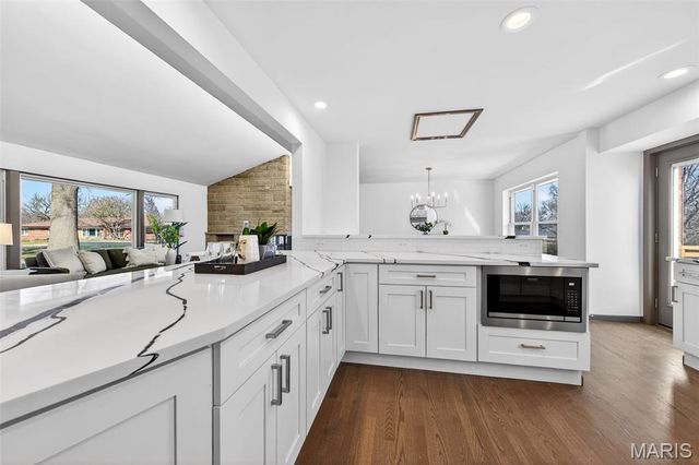 14 Fairwinds Court, St Louis, MO 63132