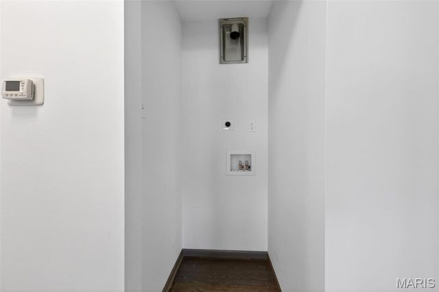 14 Fairwinds Court, St Louis, MO 63132