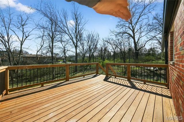 14 Fairwinds Court, St Louis, MO 63132